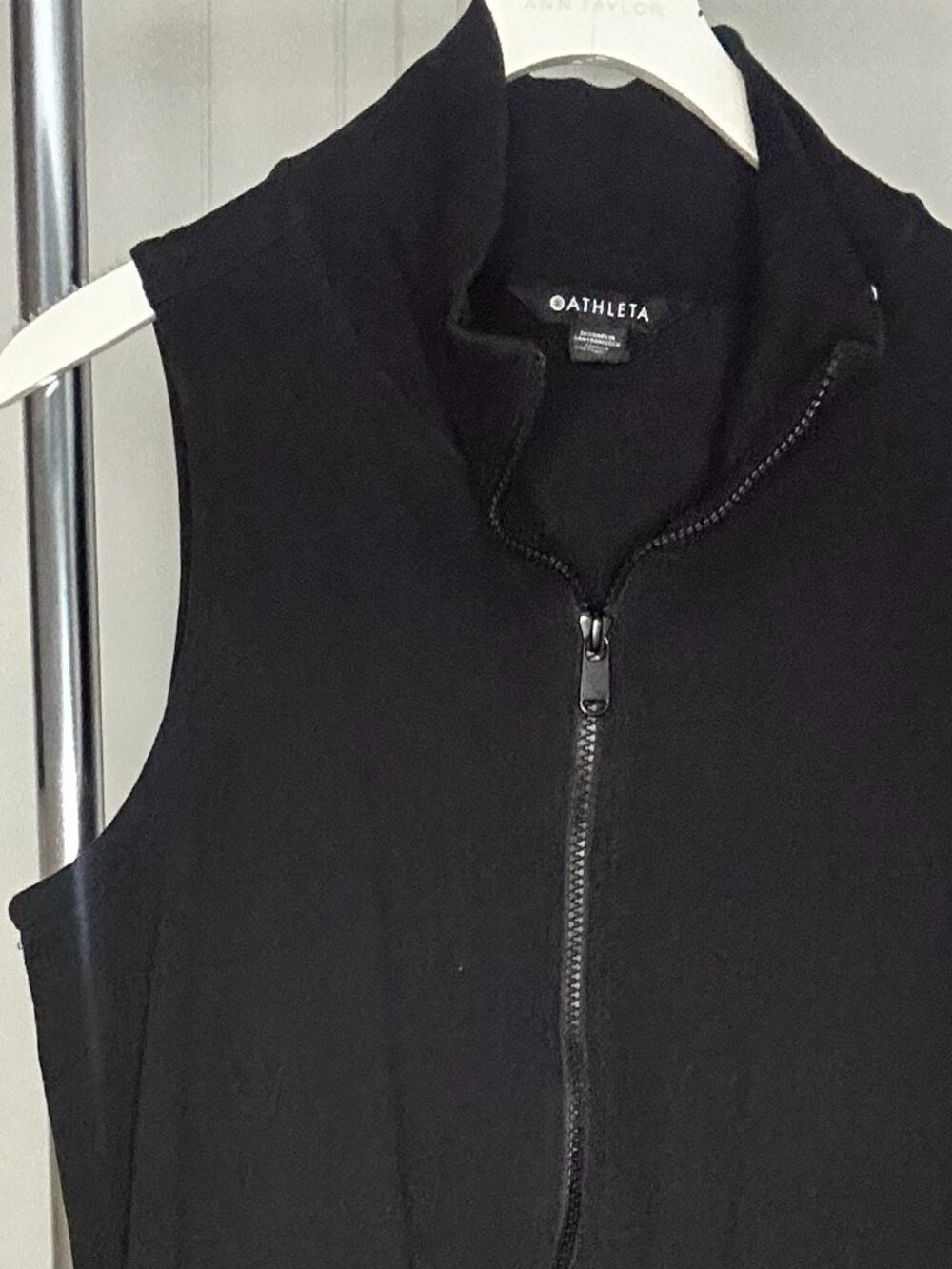 ATHLETA Black Sleeveless Romper | size medium